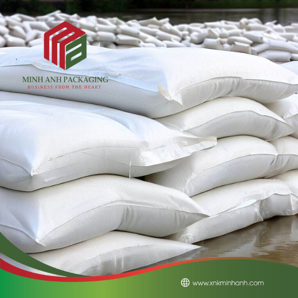 Competitive Analysis and Growth Opportunities in the Polypropylene Sacks Industry