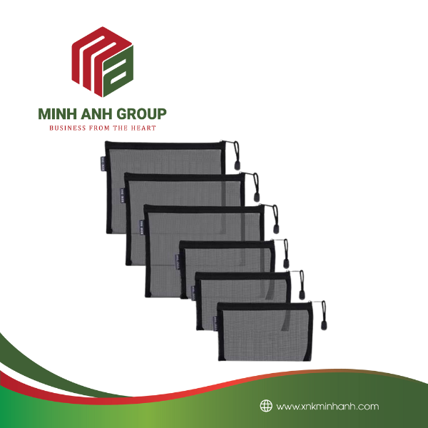 Traveling Light: The Role of Mesh Zipper Bags