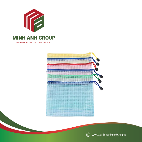 Traveling Light: The Role of Mesh Zipper Bags